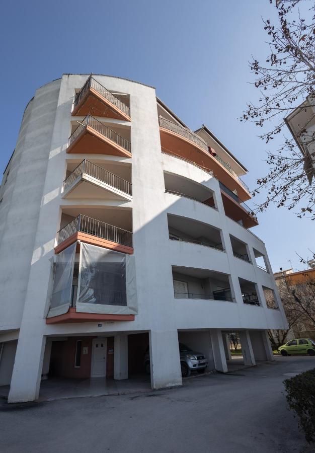 Elia Mini Suites 7 Larissa Exteriér fotografie